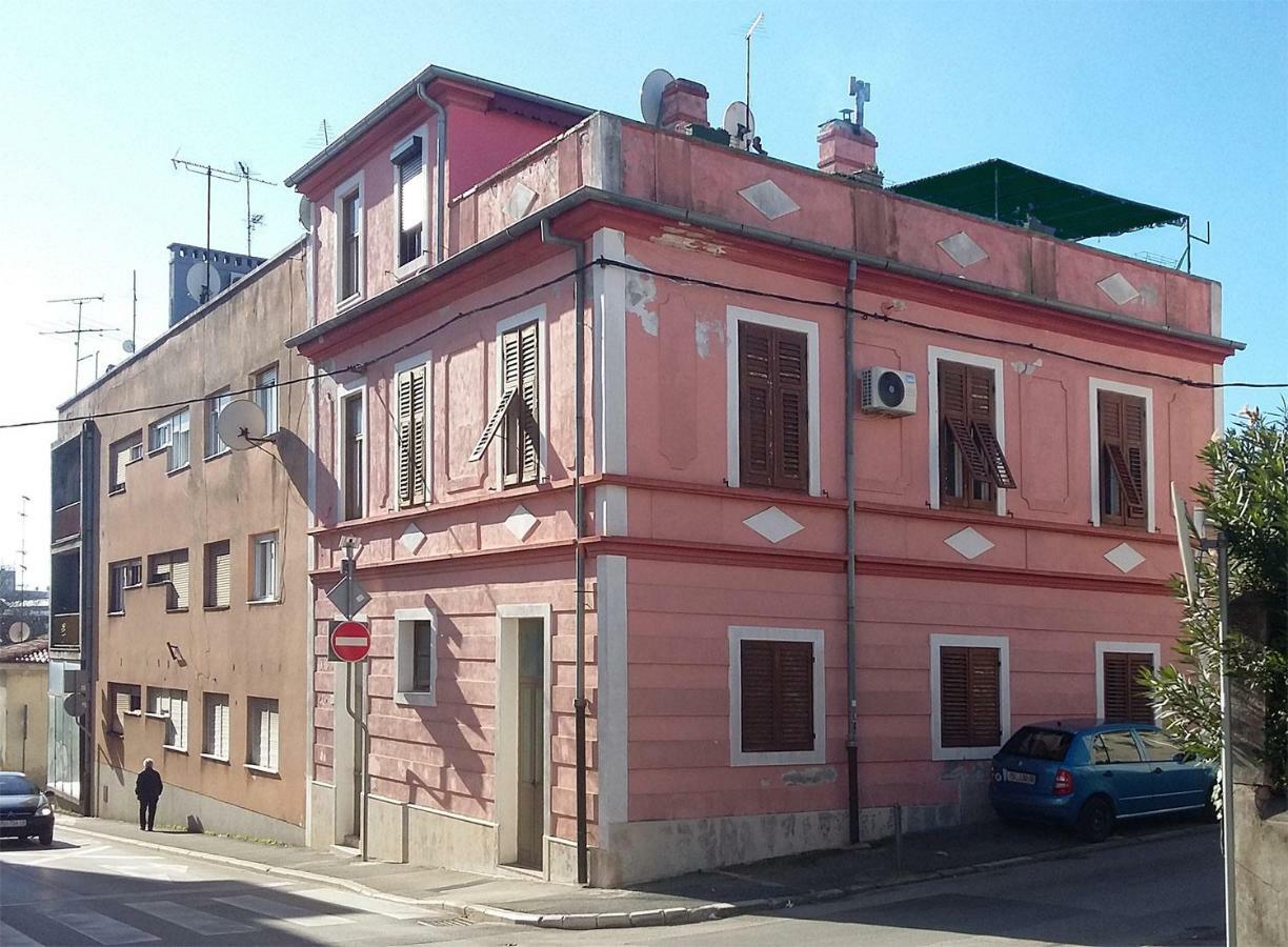 Apartment In Centre With Huge Terace PUY Exterior foto